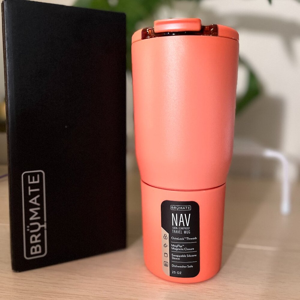 BNIB Brumate Papya Nav 25oz